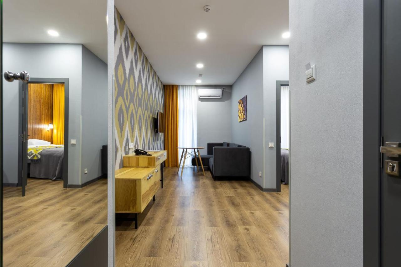 Igmar Apart Hotel Tasjkent Exteriör bild